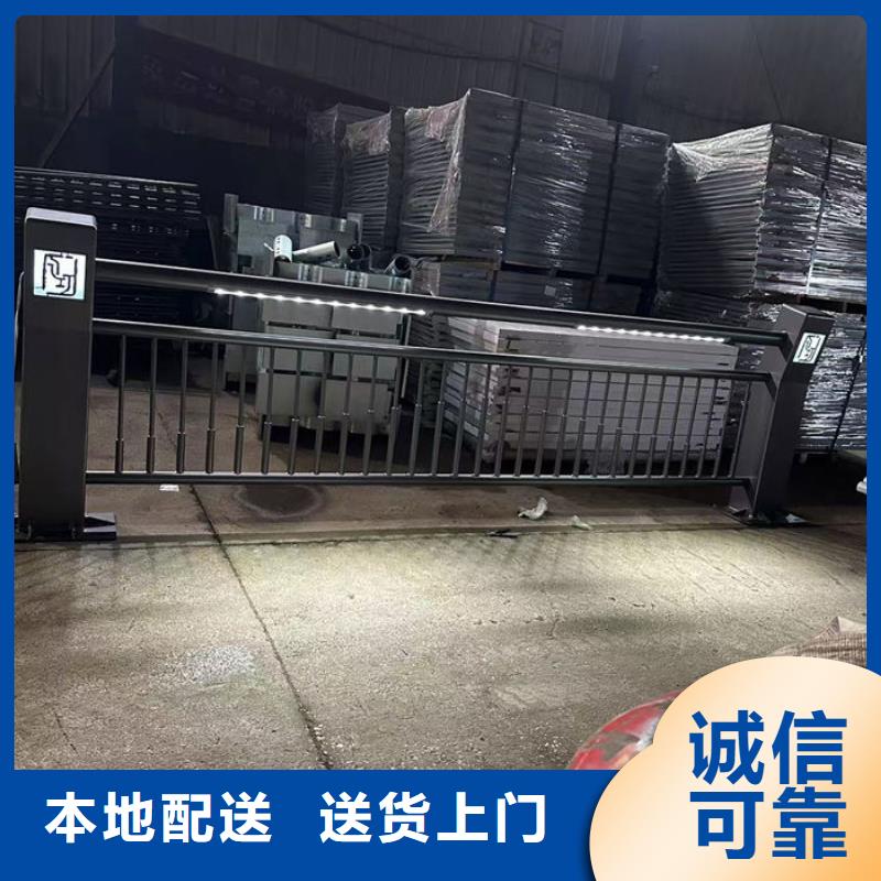 不锈钢复合管护栏_防撞护栏立柱不只是质量好