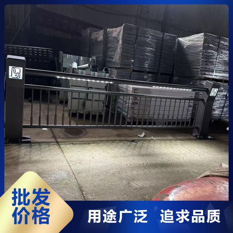 不锈钢复合管护栏,桥梁镀锌护栏客户好评