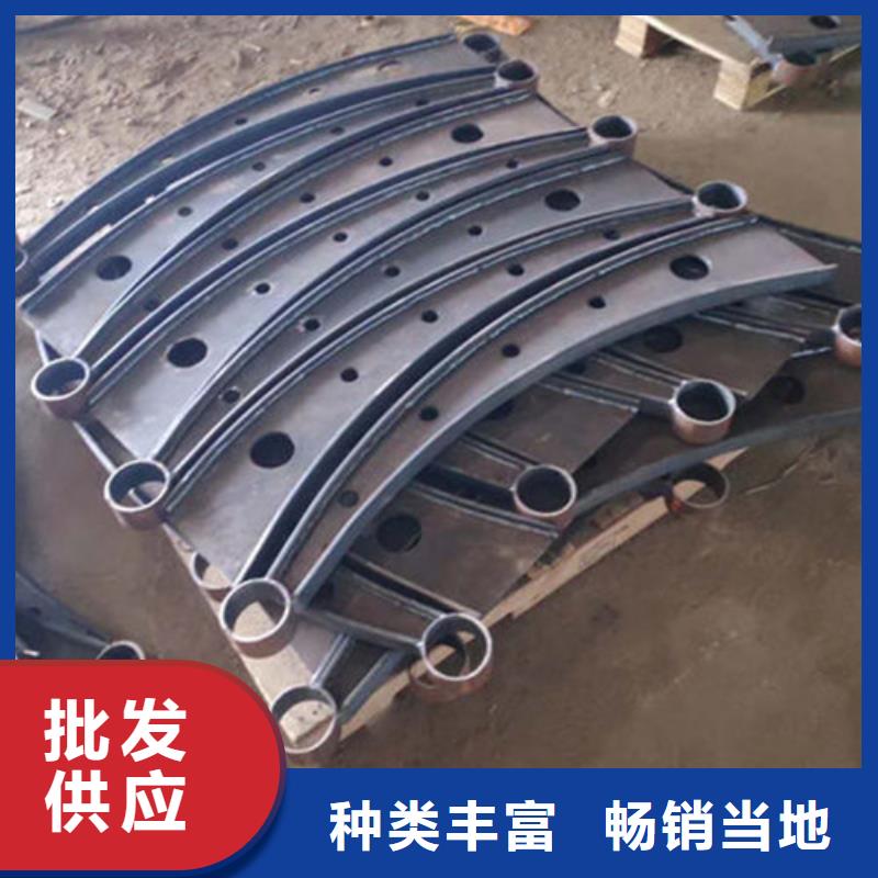 【不锈钢复合管护栏】人车分流栏设计合理