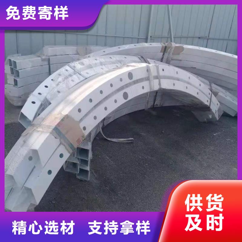 铸造石仿石护栏立柱_国道抗冲击围栏货源报价