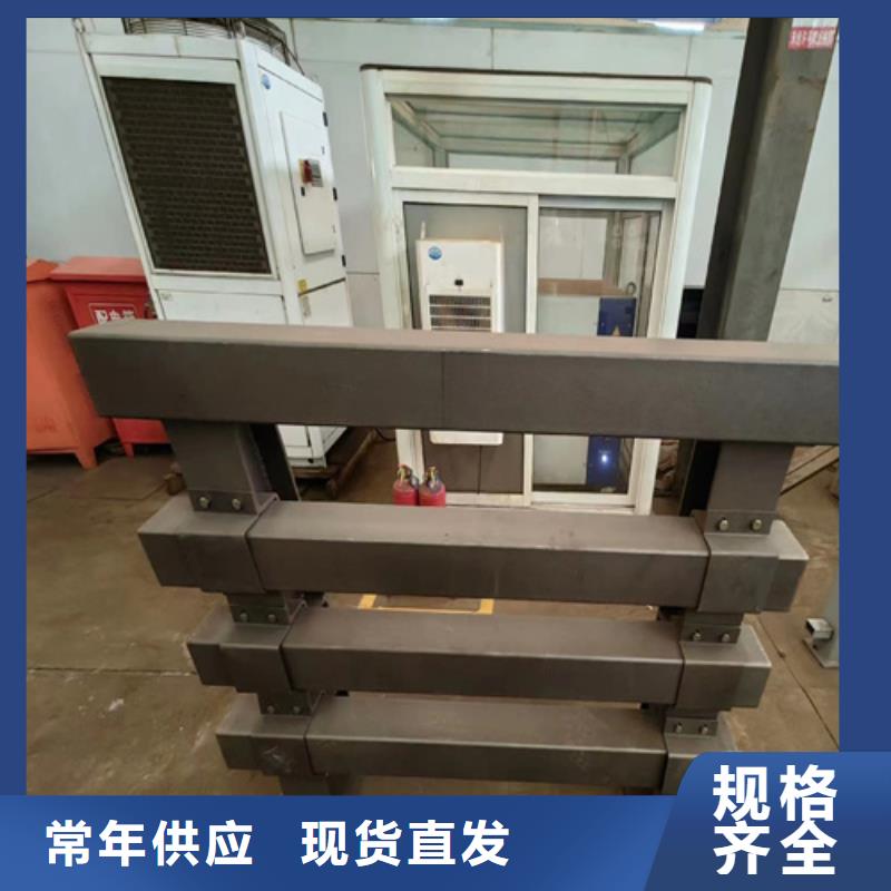 防撞护栏,防撞护栏立柱价格通过检测