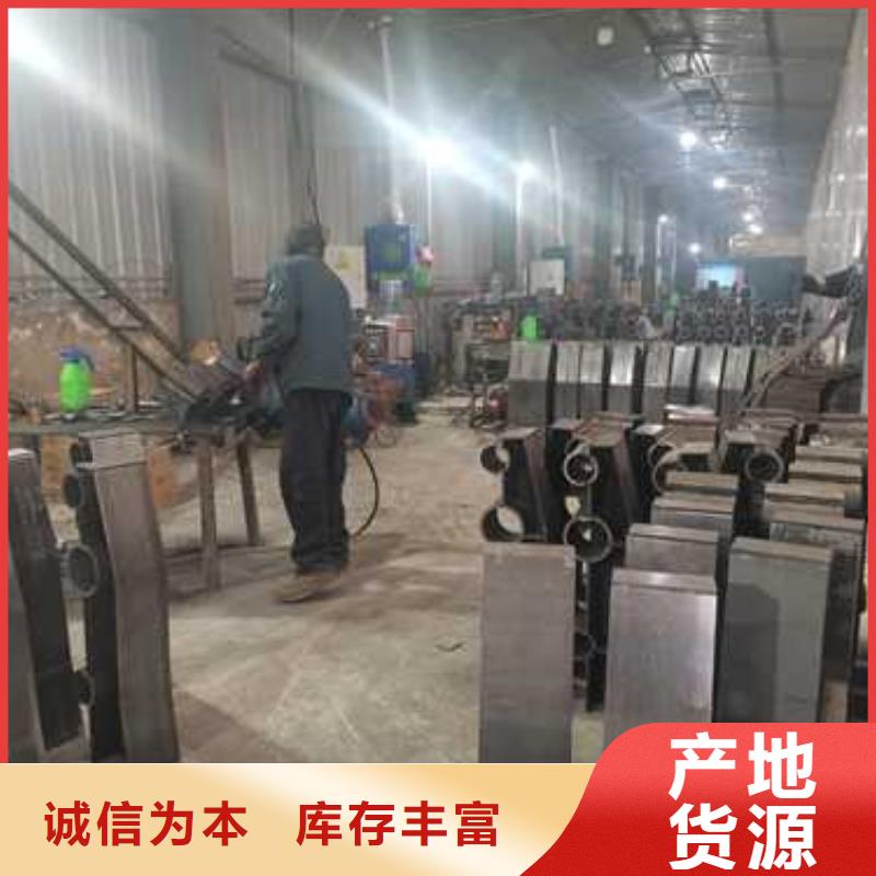 有现货的道路护栏图片厂家