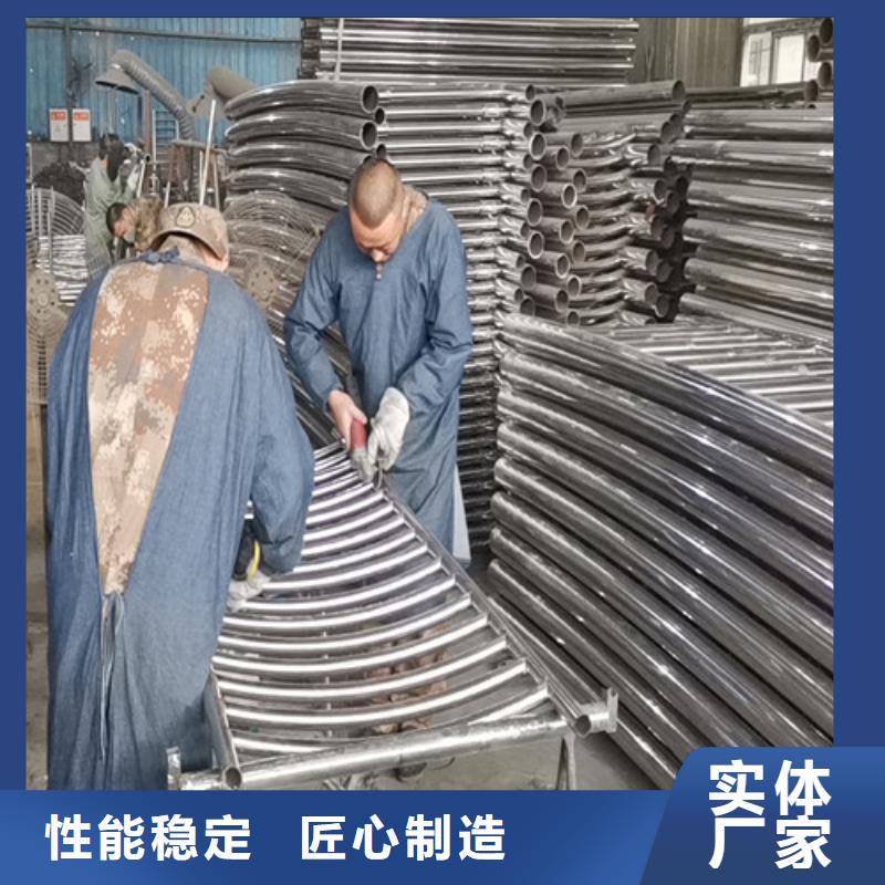 防撞护栏仿木护栏厂家定制