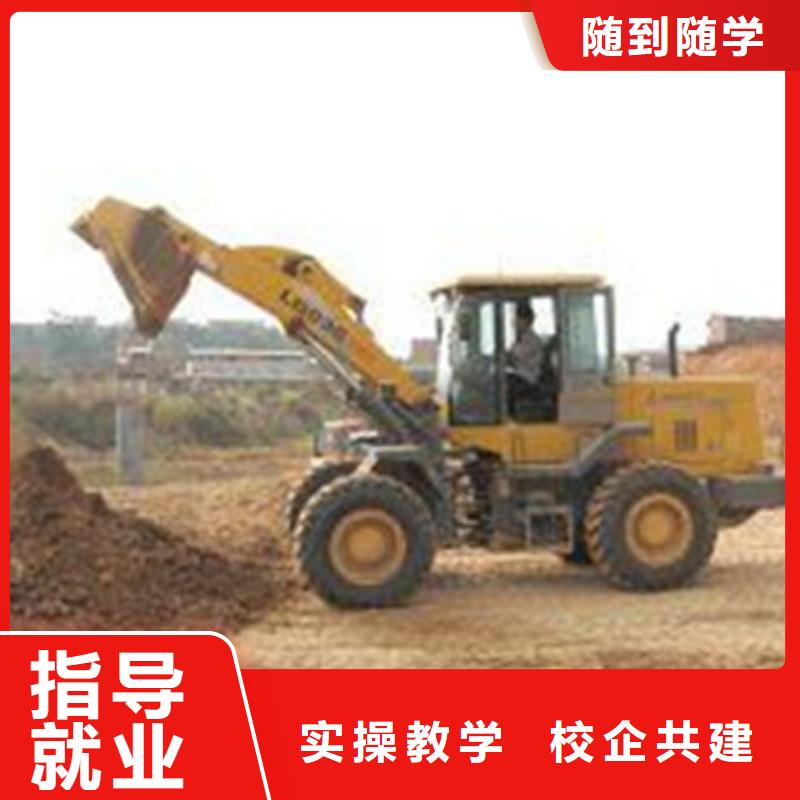 塔吊叉车培训厨师烹饪培训报名优惠