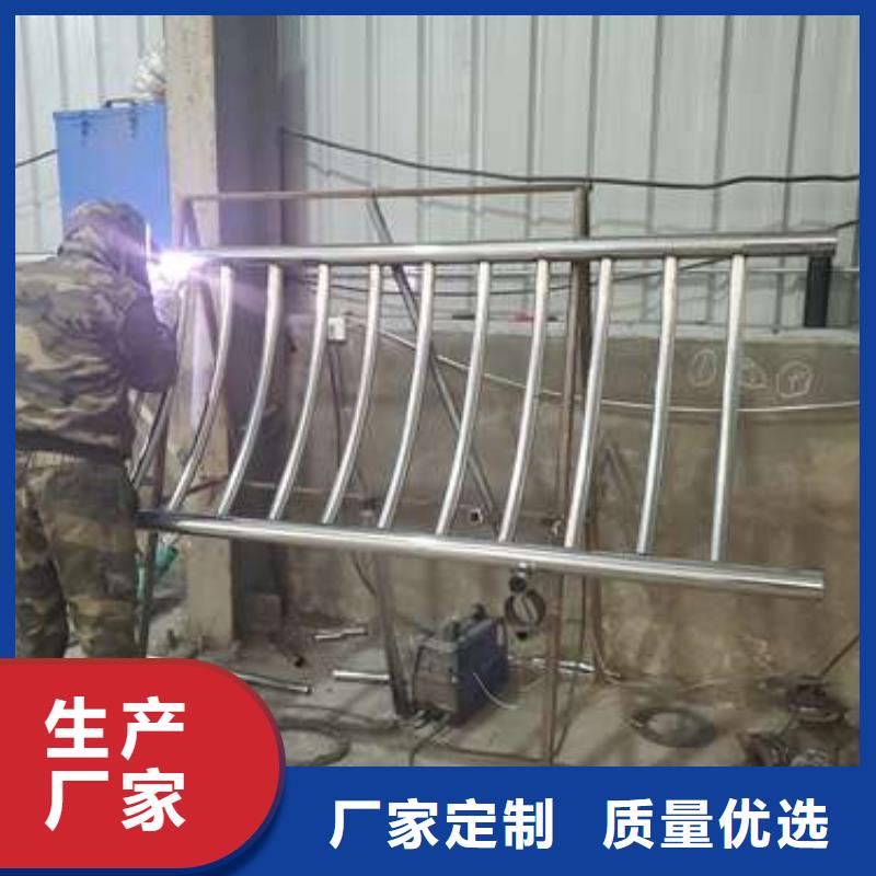 护栏,灯光防撞护栏多年厂家可靠