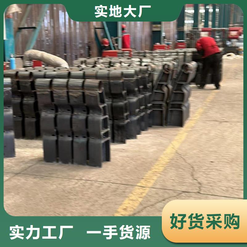 【不锈钢复合管护栏】-道路隔离栏质检合格发货