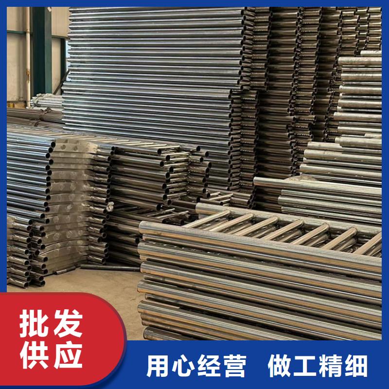 桥梁护栏厂家中央分隔栏生产经验丰富