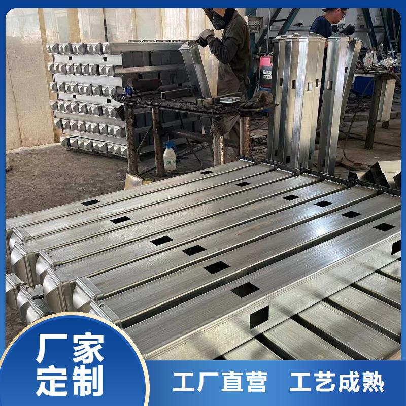 防撞护栏做工细致