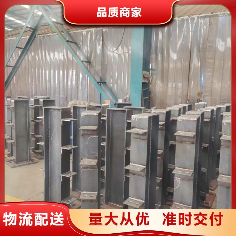 灯光护栏镀锌波形护栏细节决定品质