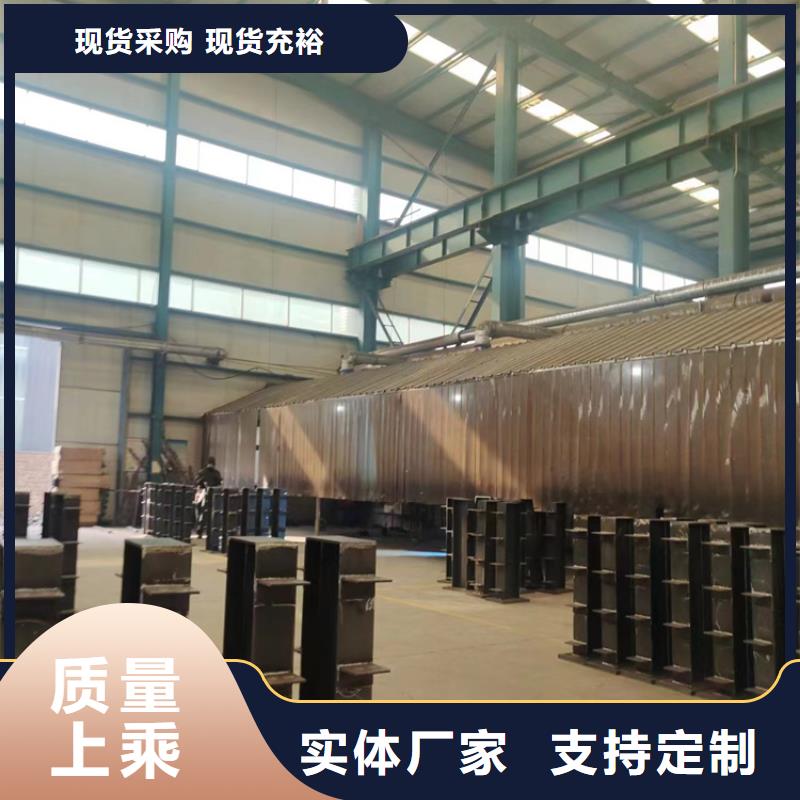 灯光护栏镀锌喷塑防撞栏品质好才是硬道理
