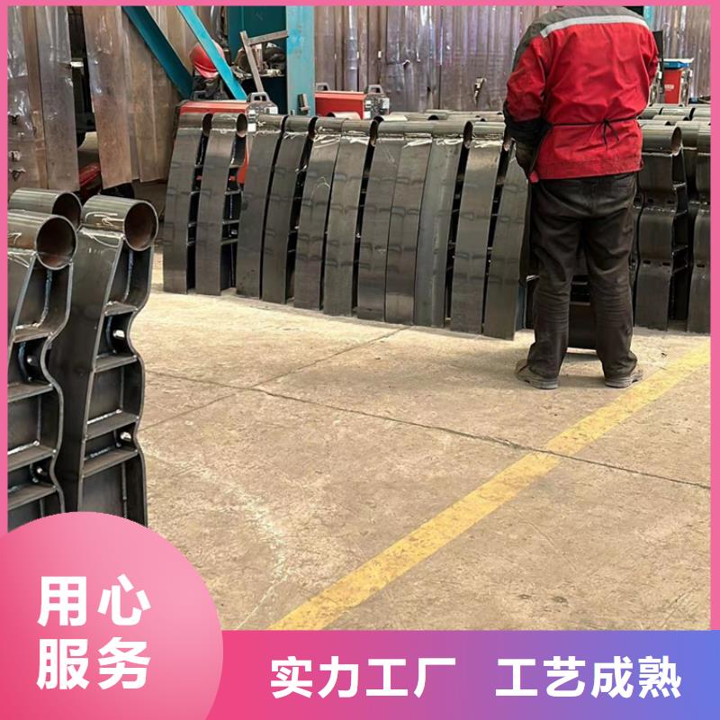 【护栏】镀锌喷塑防撞栏质量看得见
