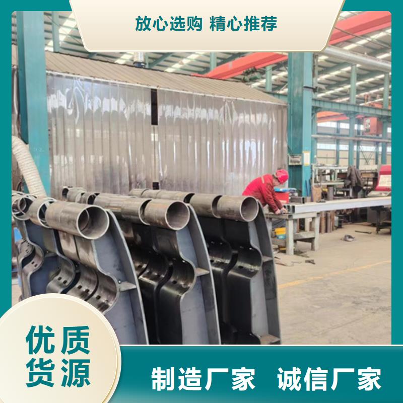 灯光护栏镀锌波形护栏用心服务