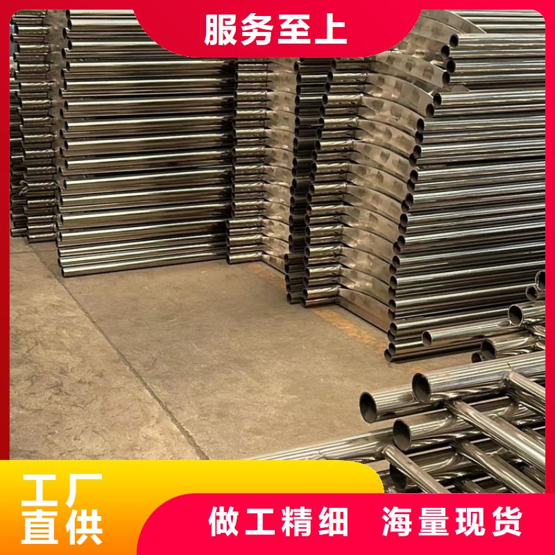 护栏防撞护栏厂家拥有先进的设备