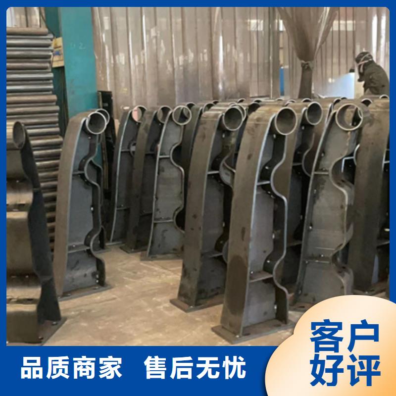 道路护栏库存量大