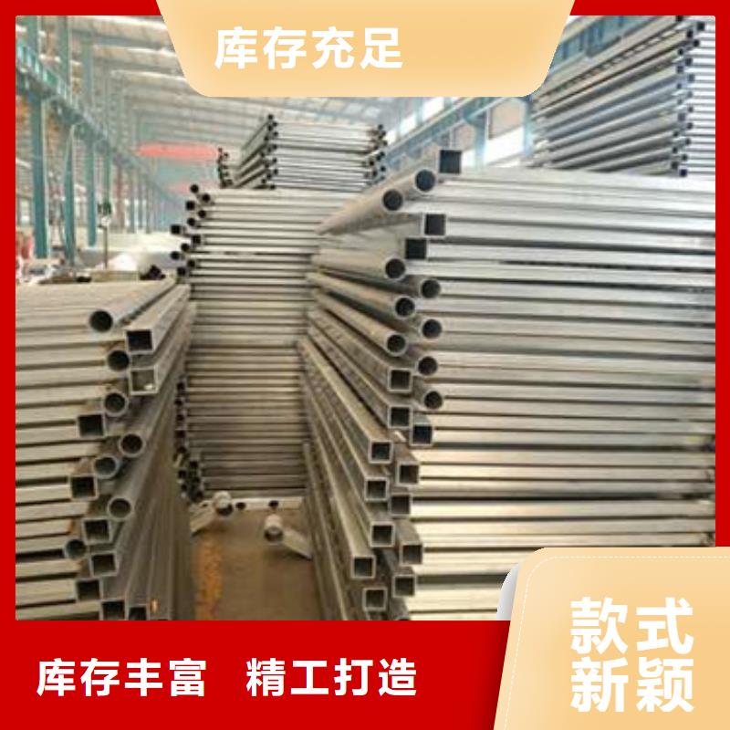 护栏【【镀锌波形护栏】】使用寿命长久
