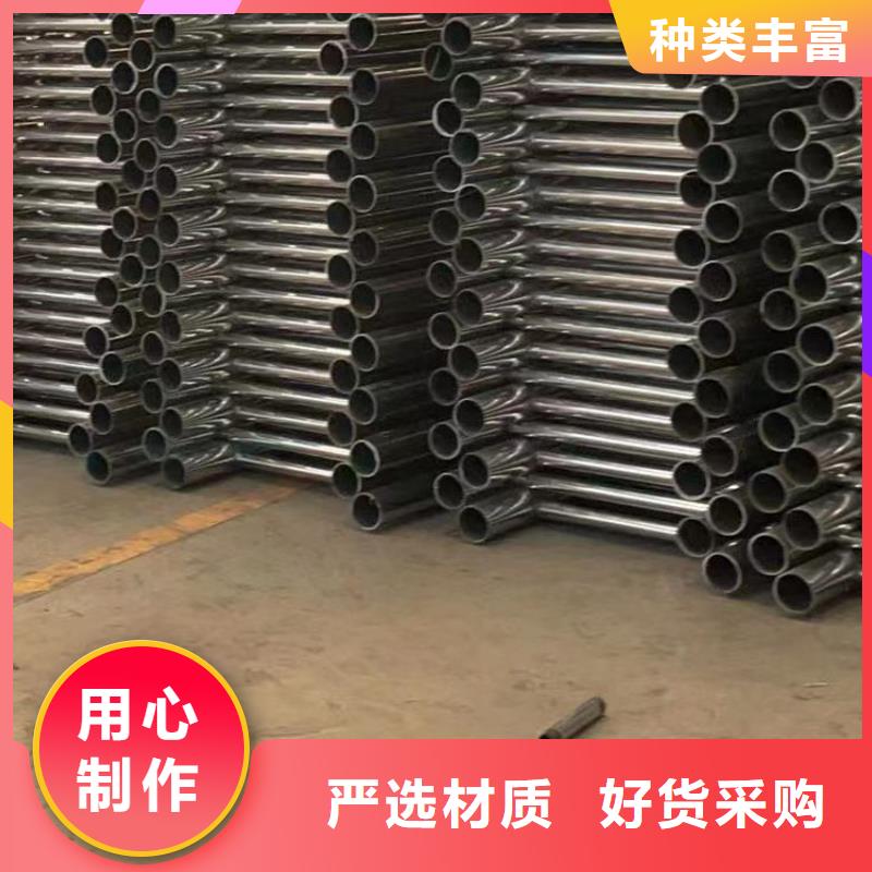 人行横道隔离栏使用时间长