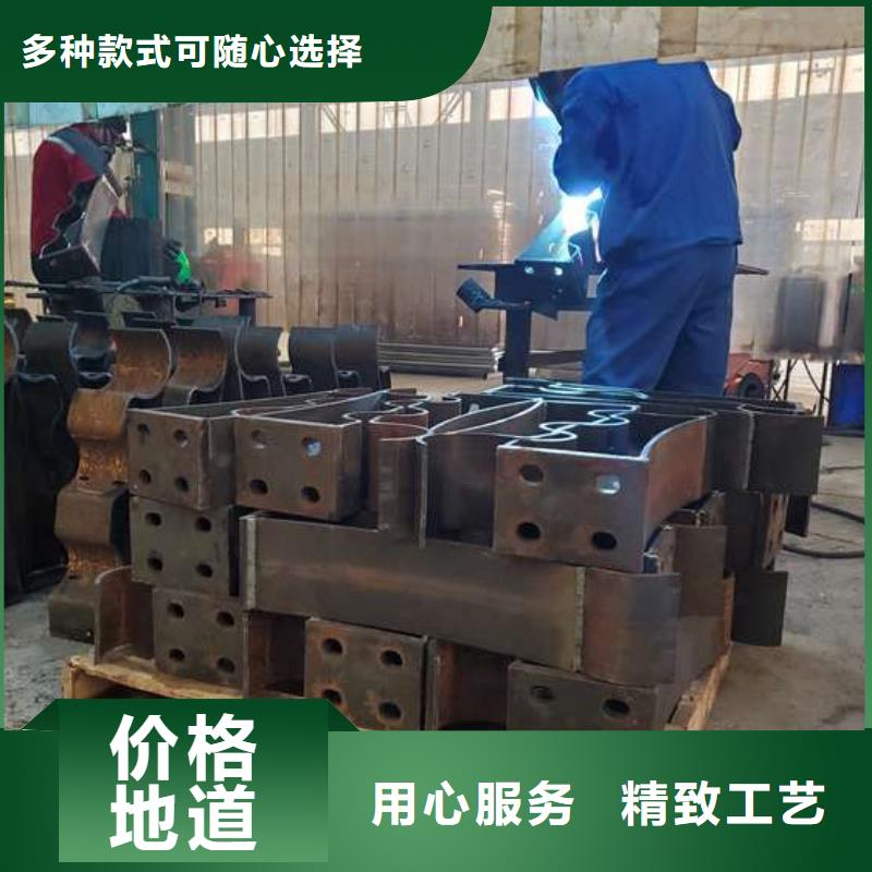  护栏原料层层筛选