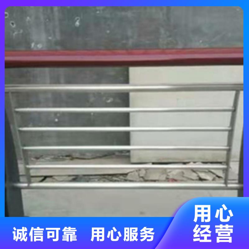 护栏【高速开口栏网】精心选材