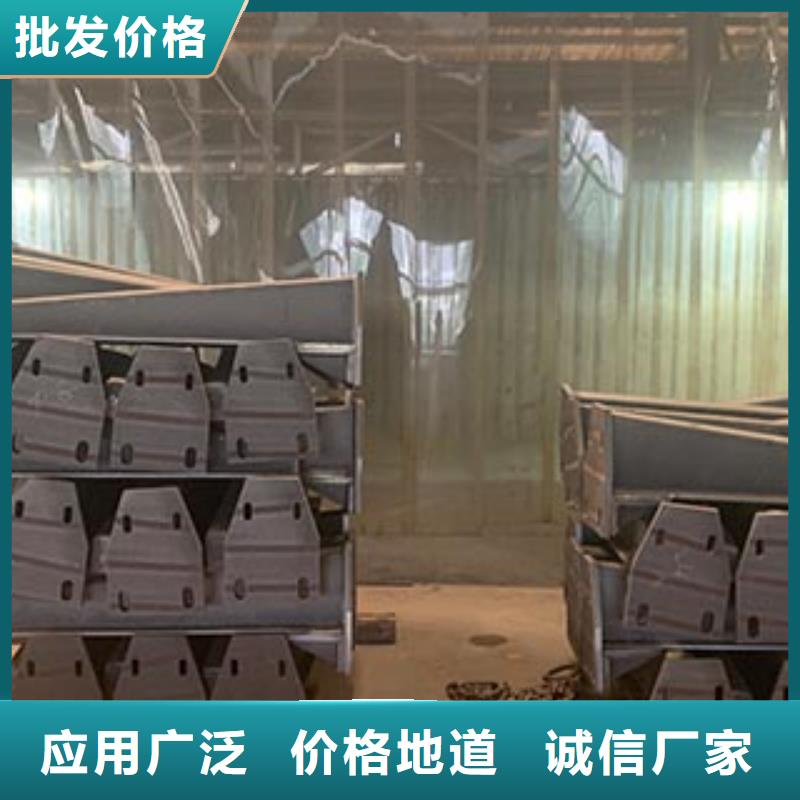 景观护栏钢背木护栏生产厂家