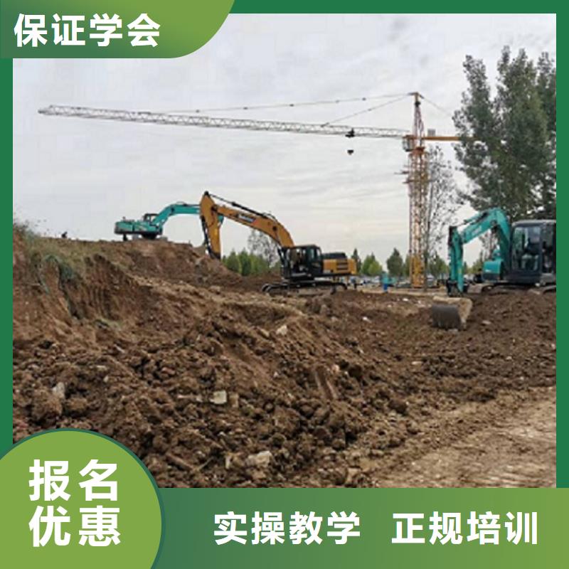 挖掘机学校焊工焊接培训学校哪家好手把手教学