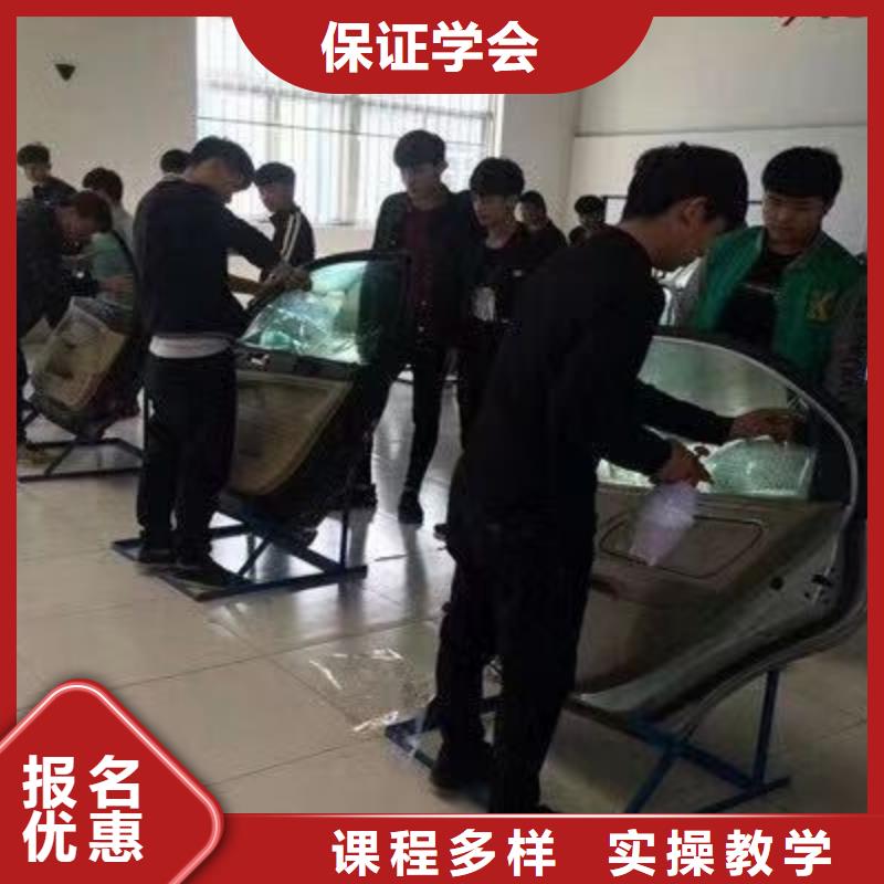 汽修培训学校哪个学校能学开挖掘机铲车叉车就业快