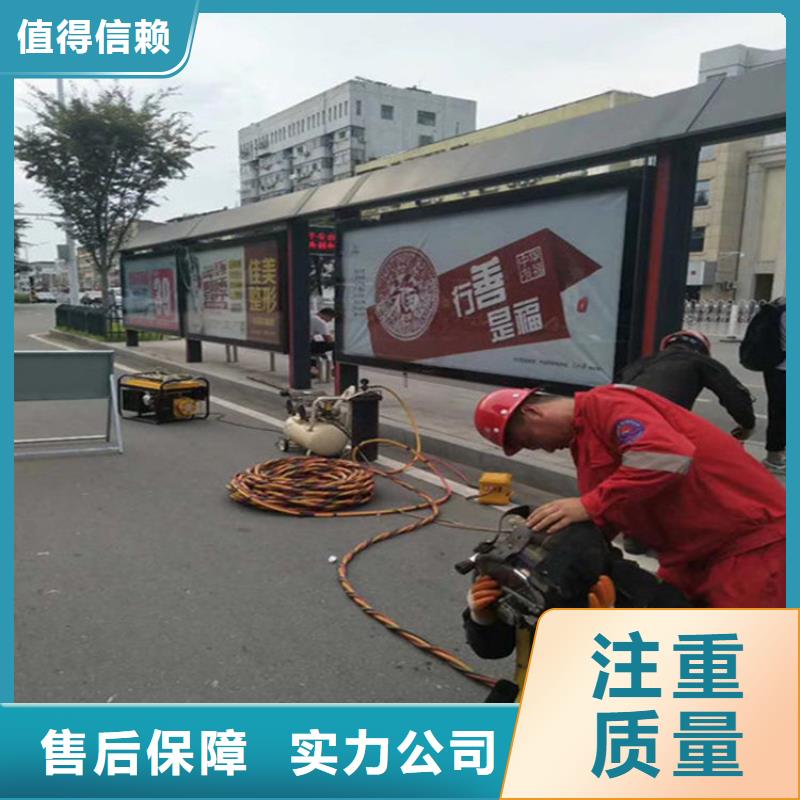 拼装打捞船-蛙人救援团队快速响应
