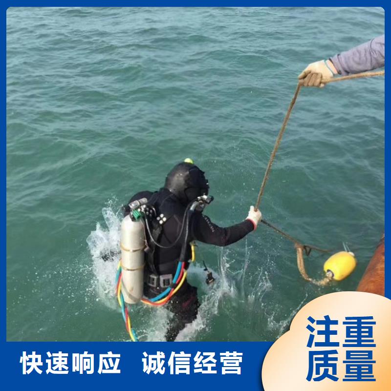 水上浮吊船-水下管道铺设服务至上