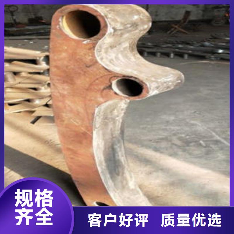 道路隔离栏杆-不锈钢复合管护栏批发价格做工细致